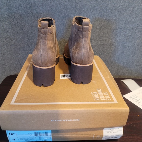 BC Footwear Fight For Your Right Dark Taupe Vegan Suede Ankle Boots Size 7 - Picture 3 of 6